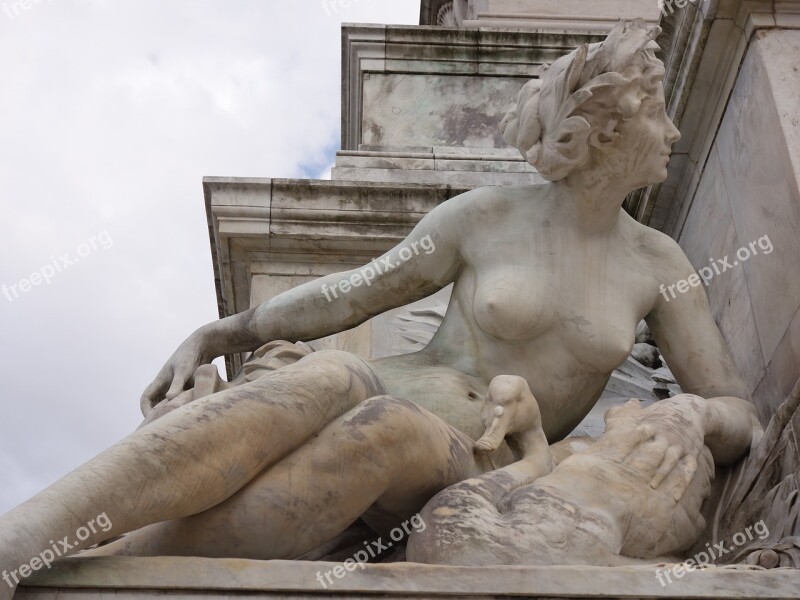 Sculpture Quincunxes Monument To The Girondins Bordeaux Statue