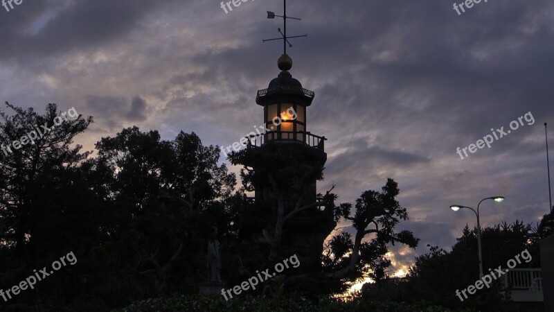 Tokyo Lantern Kitanomaru Park Abendstimmung Twilight