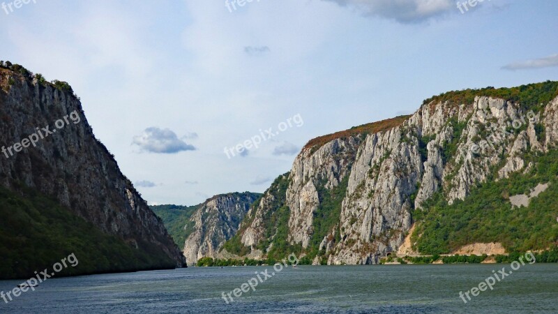 Danube River Travel Iron Gate Gorge