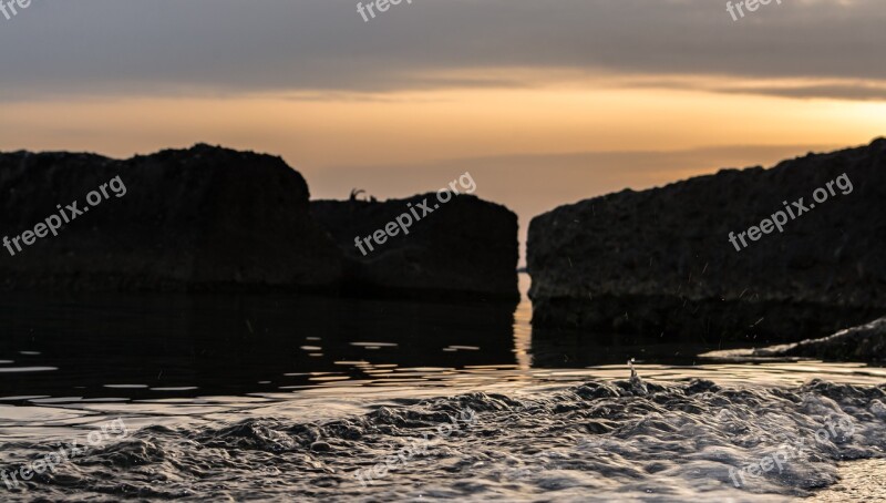 Sea Stones Boulders Surf Tidal Bore