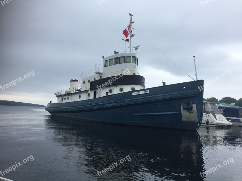 Trent Severn Midland Ontario Boat Mist