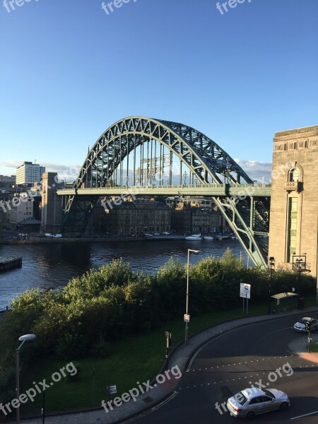 Bridge Newcastle Fair Morning Cleanliness