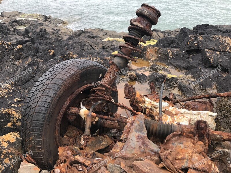 Car Wreck Sea Mature Salt Water Bank