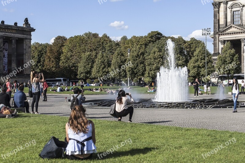 Berlin Pleasure Garden Fountain Free Photos