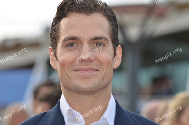 Henry Cavill Superman Actor Star Celebrity