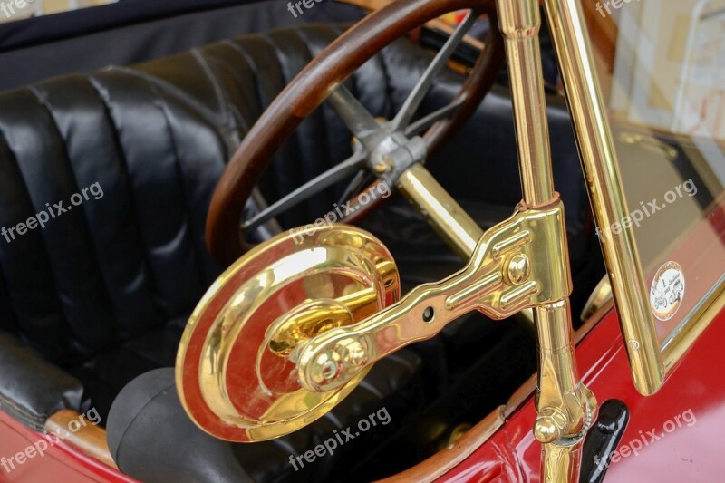 Veteran Historical Vehicle Classic Car Copper Accessories Wooden Steering Wheel