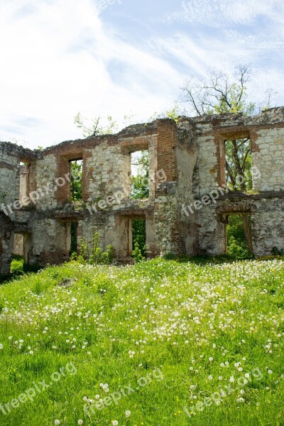 Bychawa The Ruins Of The Castle Castle Bychawie Poland