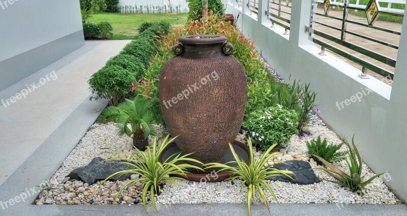 Garden Design Layout Large Vase