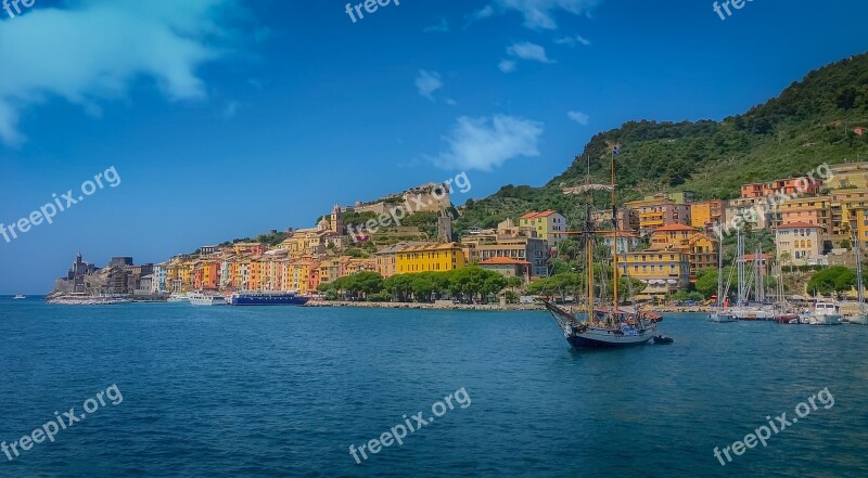 Italy Sea Ship Houses Color