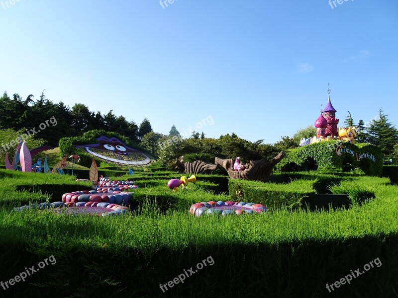 Disney Disneyland Paris Alicia Garden