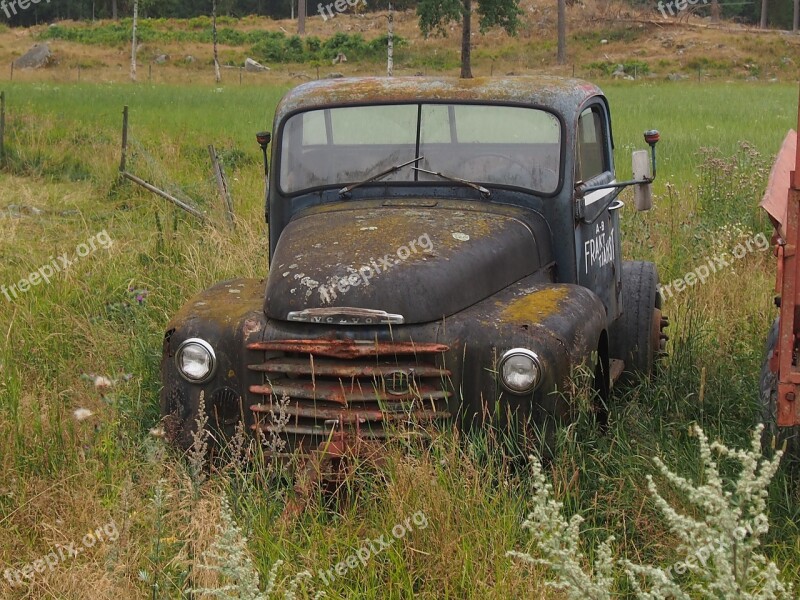 Old Car Volvo Abandoned Rusty Scrap