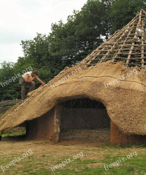 Ironage Roundhouse Roofing Thatch History