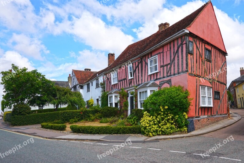 England House Crooked House Outside Building