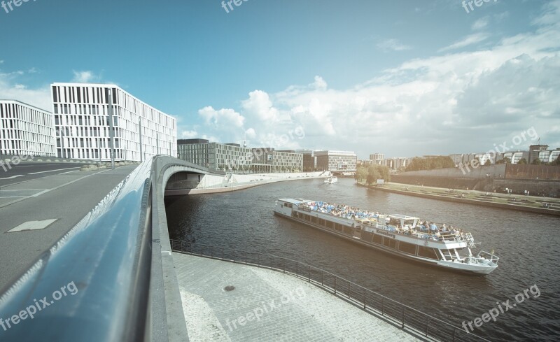 Berlin Central Station Spree Ship Bridge