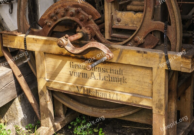 Machine Threshing Old Machine Defect Rusted