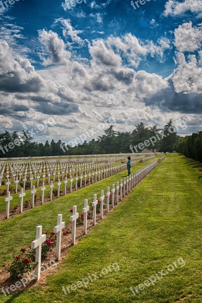 Graves Douaumont Verdun 1914 1918