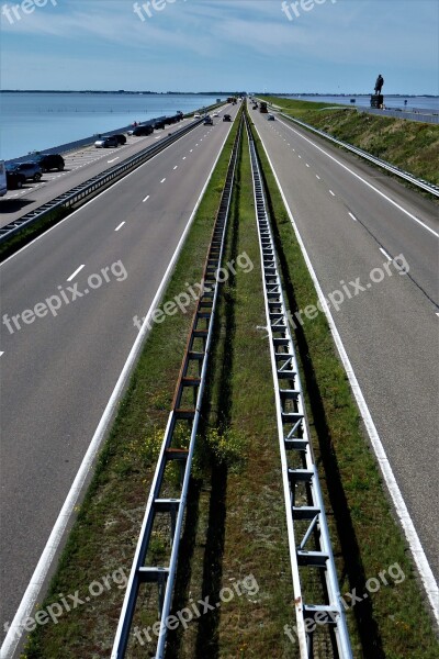 Dam Building Road Guard Rail Traffic Management