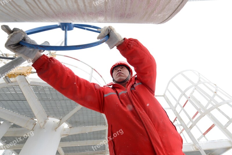 Oil Workers Valve Power Free Photos