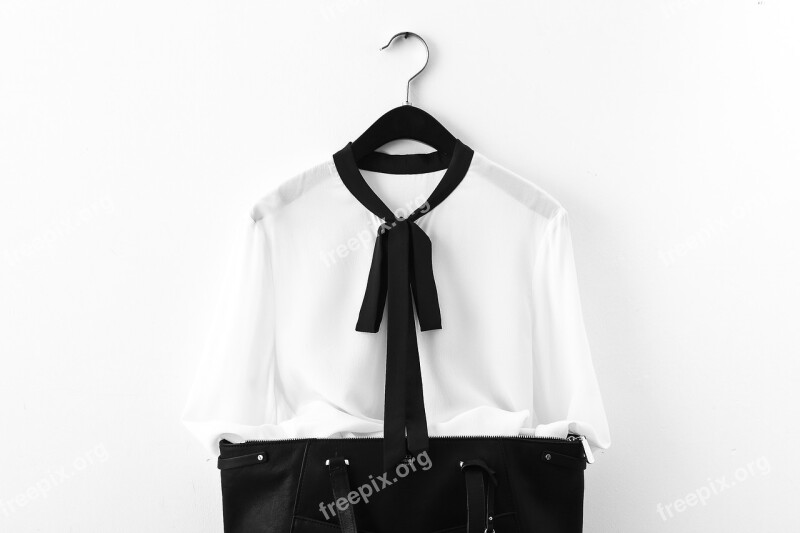 Shirt Fashion Black And White Streamers Bag