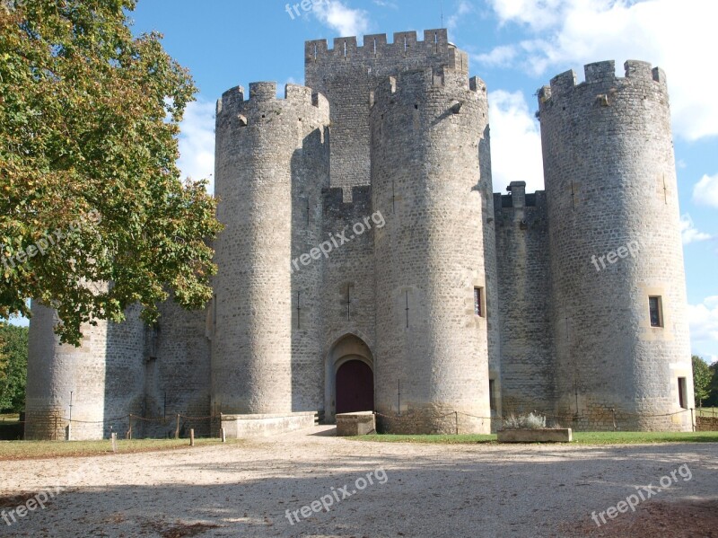 Chateau Roquetaillade Bordeaux Castle Mezeres