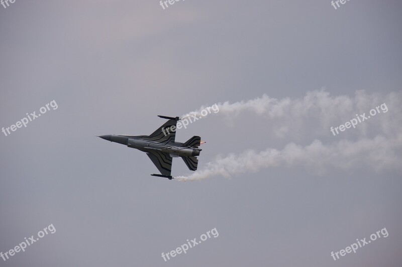 Airshow Starfighter Flying Airborne Flight