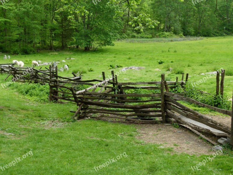 Historic Farm Rural Old Barn