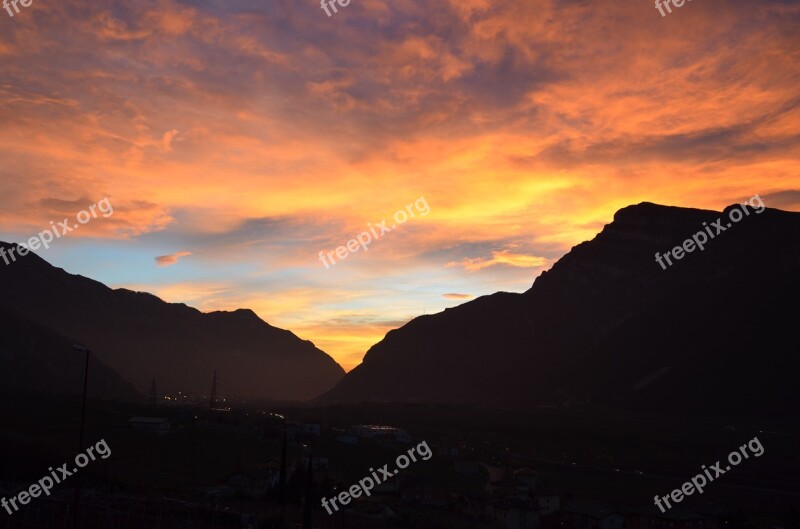 Sunset Mountains The Red Sky Clouds Red Sky At Night