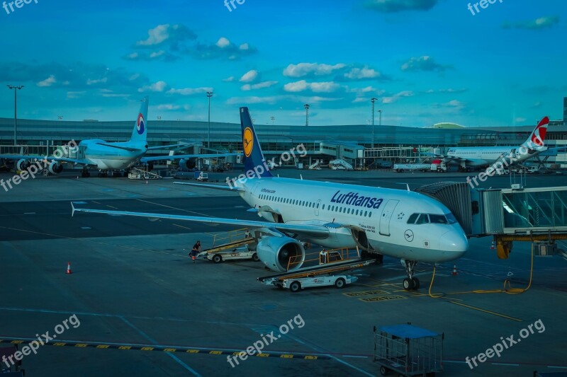 Aircraft Airport Holidays Lufthansa Prague