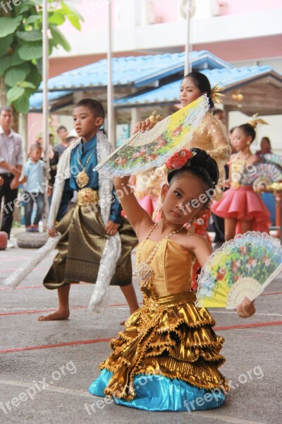 Thailand Dance Pupils The Little Girl Cute