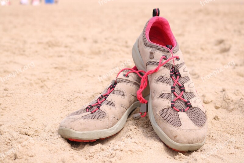 Beach Shoes Run Leisure Vacations