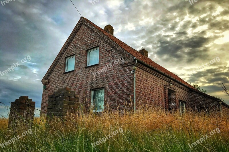 House Clinker N Building Architecture