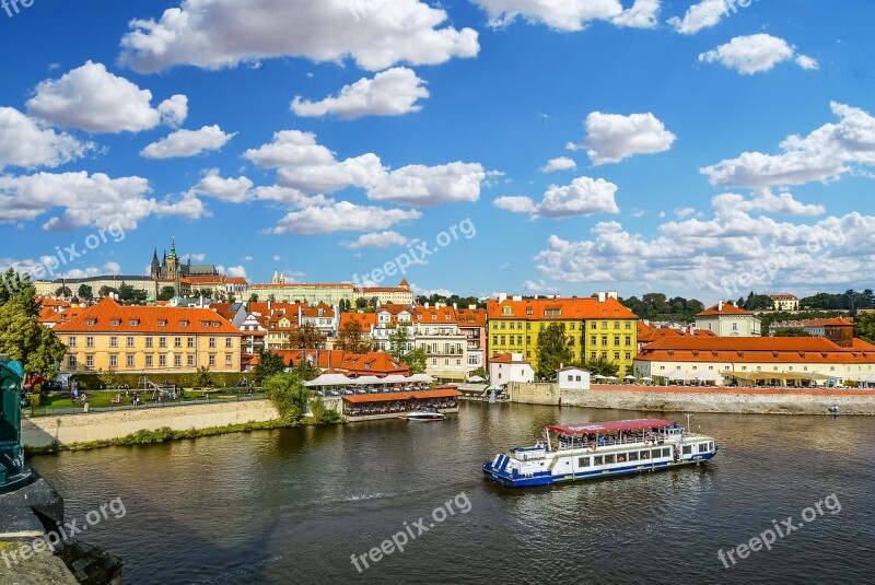 Prague Cruise Tour Vltava River