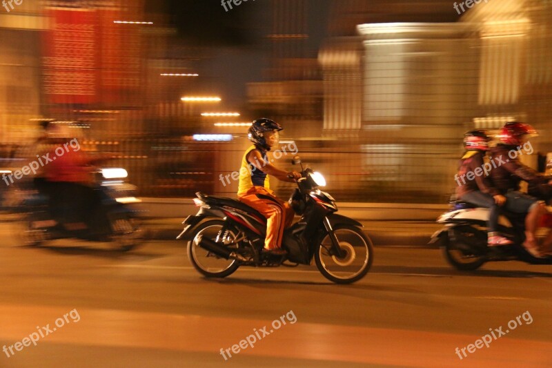 Panning Street Motion Asian People