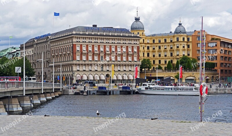 Stockholm Stadtmitte Watercourse Investors Cruise Ship