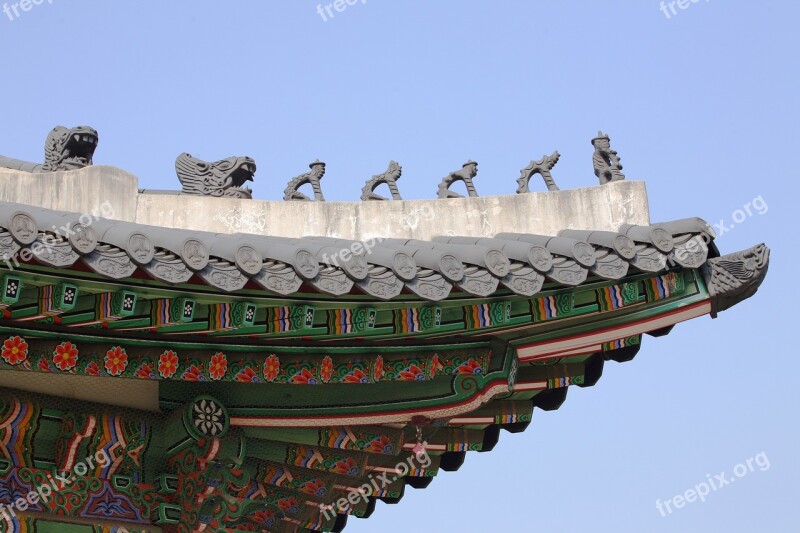 Gyeongbok Palace Roof Sculpture Symbol Mono