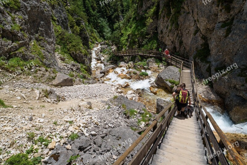 Hiking Sidewalk Away Path Gradually