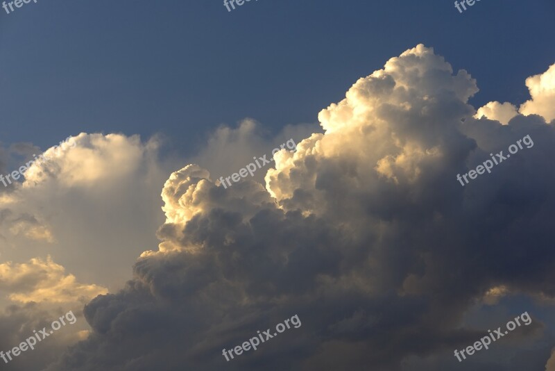 Clouds Thunderstorm Storm Piled On Top Of Sky