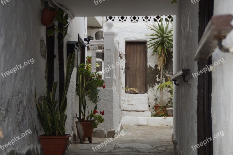 Courtyard Mediterranean Vacations Tenerife Construction