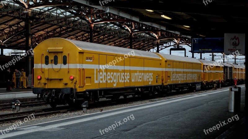 Yellow Post Wagon Railway Station Lausanne