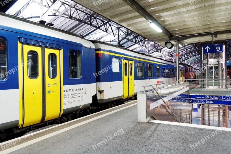 Regional Train Wagons Railway Station Lausanne Switzerland