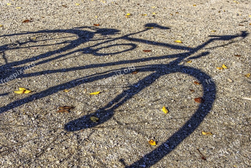 Bike Shadow Gravel Pebble Wheel