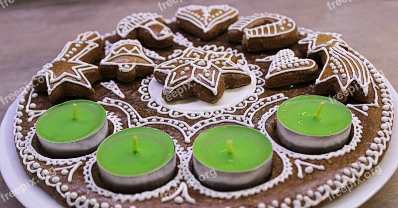 Gingerbread Advent An Advent Wreath Candles Honey Cakes