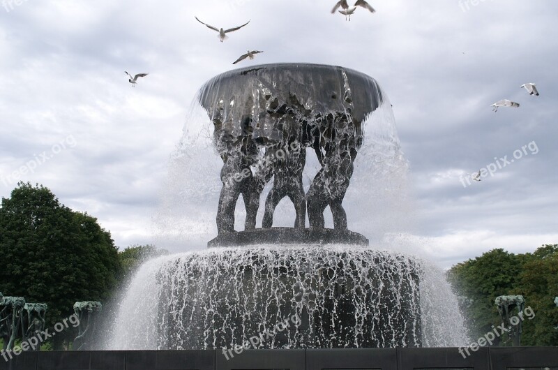 Fountain Water Splashing Travel Architecture