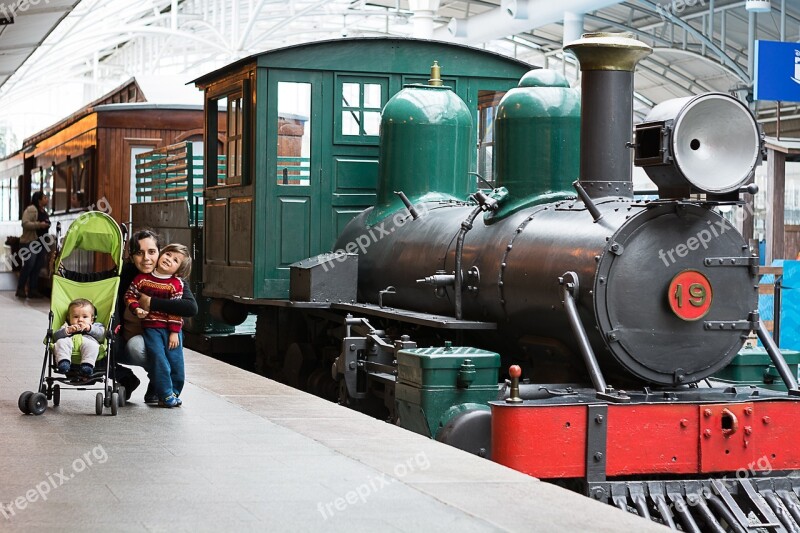 Train Curitiba Shoping Brazil Free Photos