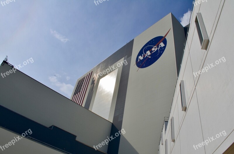 Nasa Large Building Science Space