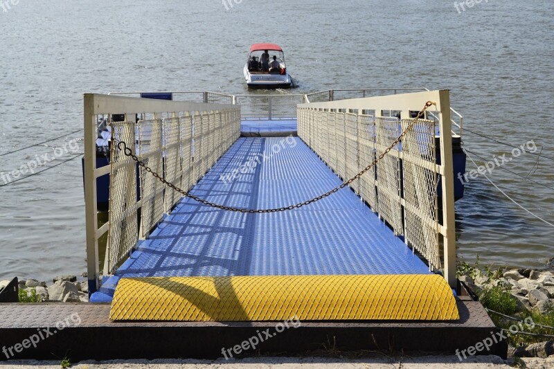 Port Ship The Danube Water Leave