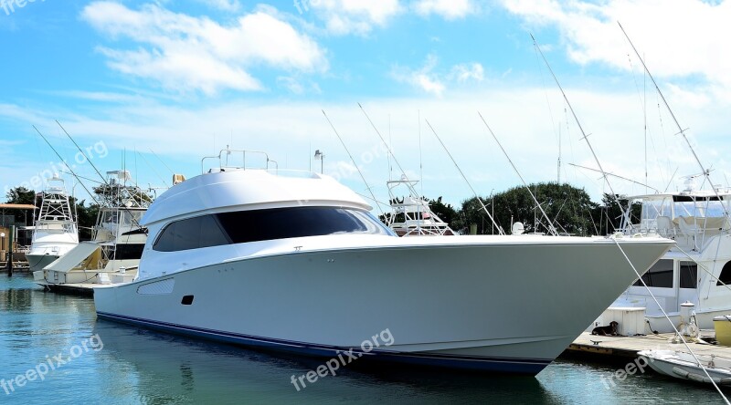 Luxury Yacht Boat High Speed Yacht Sea