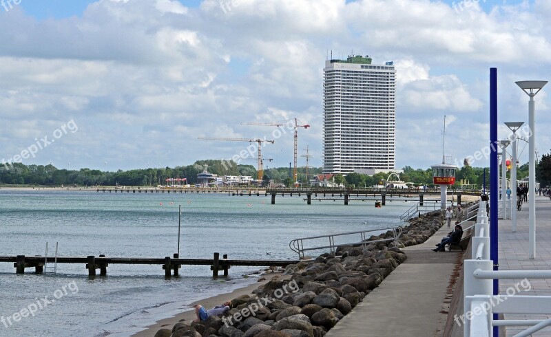 Travemünde Lake Promenade Spa Zone Coast Baltic Sea