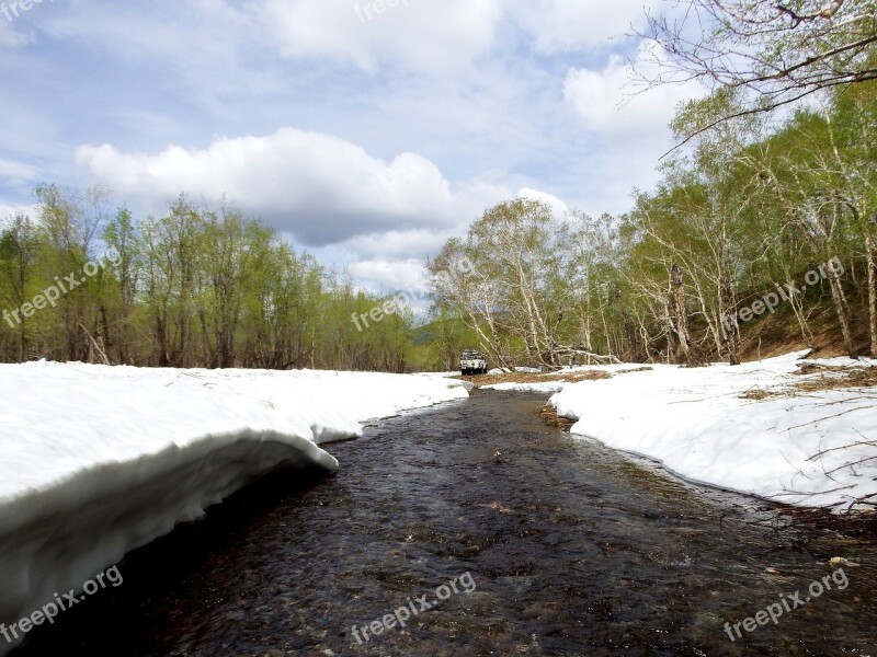 Spring Winter Summer Greens Meltwater