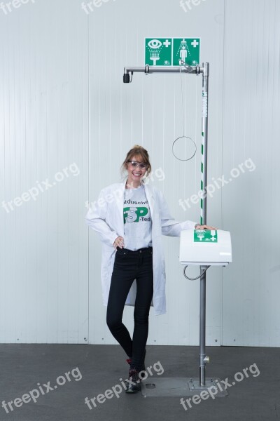 Free-standing Emergency Shower Body Safety Shower Eye Shower Eye Wash Freestanding Safety Shower